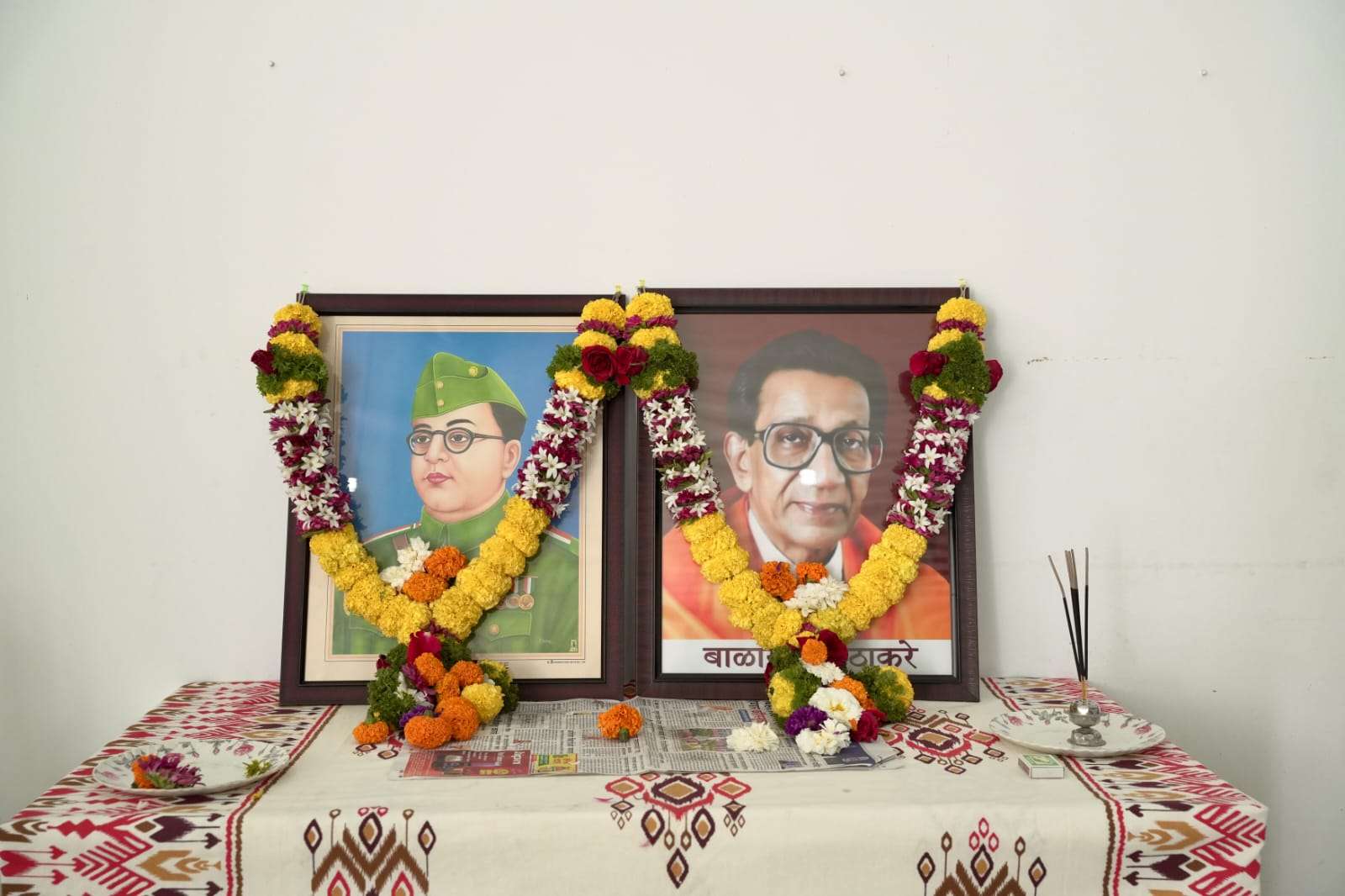 पीएमआरडीए मुख्यालयात नेताजी सुभाषचंद्र बोस व स्व. बाळासाहेब ठाकरे यांना जयंतीनिमित्त अभिवादन