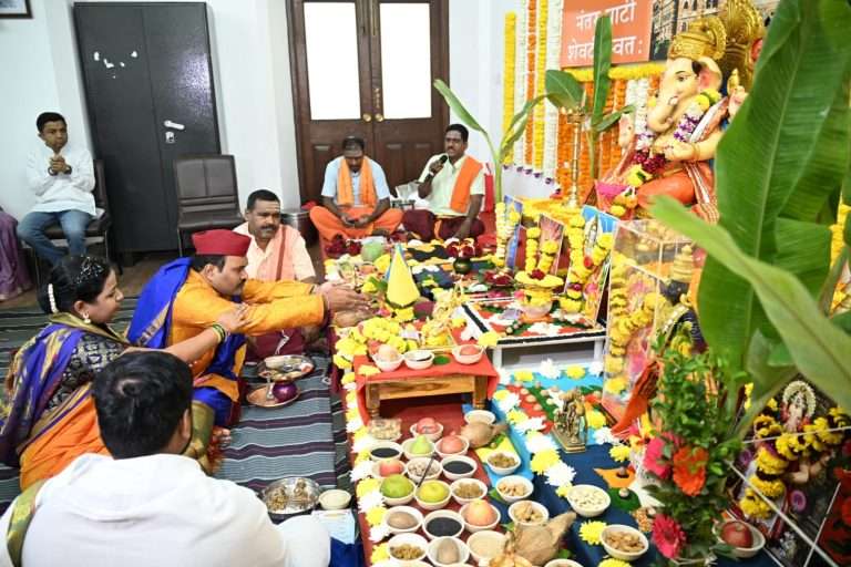 मुंबई महानगरपालिकेतील भाजपा पक्ष कार्यालयाचे उद्घाटन