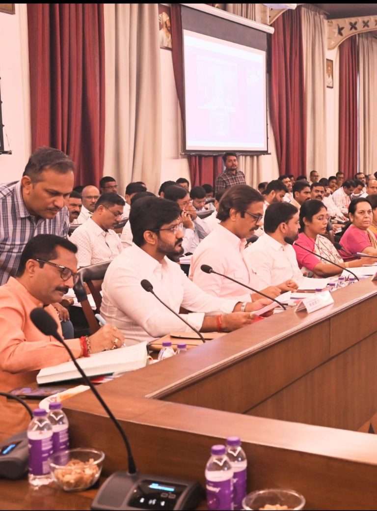 विद्यापीठ चौकातील उड्डाणपुलाला स्व.अजितदादा पवार यांचे नाव द्यावे-आमदार सिद्धार्थ शिरोळे