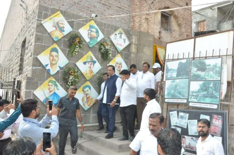 मंत्री आशिष शेलार यांच्याकडून हुतात्मा शिवराम हरी राजगुरू स्मारक कामांची पाहणी व आढावा