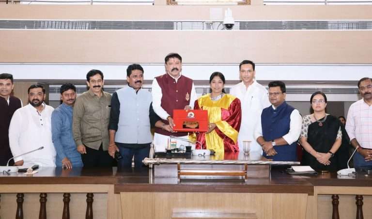 मेट्रो विस्तारासह एकात्मिक वाहतूक आराखडा;६० वर्षांवरील नागरिकांना पीएमपीच्या प्रवास भाड्यात ५० टक्के सवलत