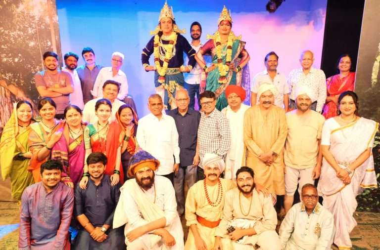 भरत नाट्य संशोधन मंदिराच्या संगीत पद्माराणी नाटकास ११ पारितोषिके