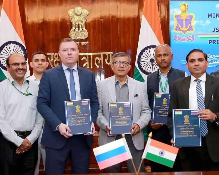जमिनीवरून हवेत मारा करणाऱ्या क्षेपणास्त्रांच्या खरेदीसाठी 5,083 कोटी रुपयांचे करार 