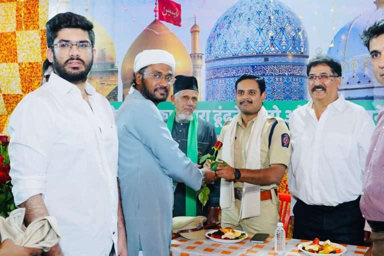 सर्वधर्म समभावाचा संदेश देत येरवडा येथे इफ्तार पार्टी; वारकरी संप्रदायाचा उत्स्फूर्त सहभाग