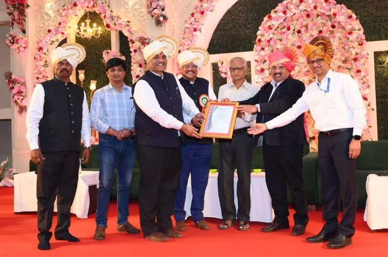 विजेच्या कामातील एक चूक तीन पिढ्यांचे आयुष्य उद्ध्वस्त करते –  राजेंद्र पवार