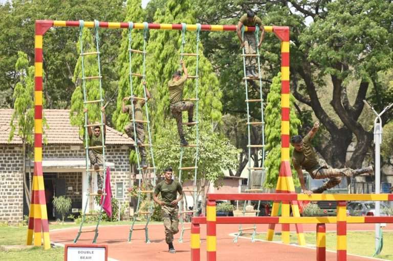 ‘सदर्न कमांड’च्या लष्करी कमांडरांनी पुणे येथे ऐतिहासिक वास्तू आणि प्रगत प्रशिक्षण सुविधेचे केले उद्घाटन