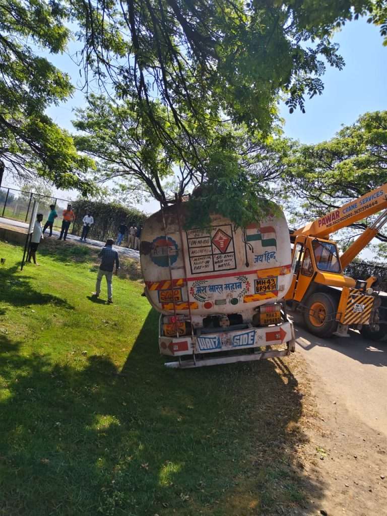 थेऊर फाट्याजवळ रासायनिक वायूगळतीचा थरार