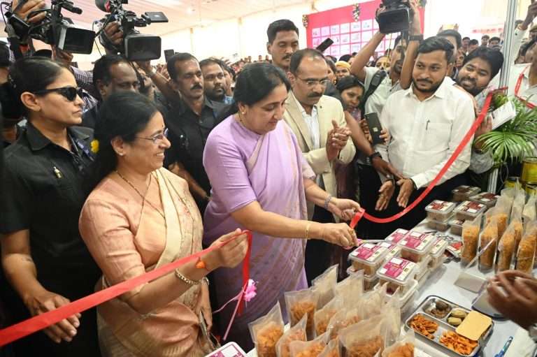 ‘सावित्री जत्रा’ महिलांना स्वावलंबी करणारी चळवळ-उपमुख्यमंत्री सुनेत्रा अजित पवार