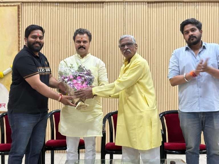 धर्मवीर संभाजी प्रतिष्ठानच्या अध्यक्षपदी राघवेंद्र बाप्पु मानकर यांची निवड