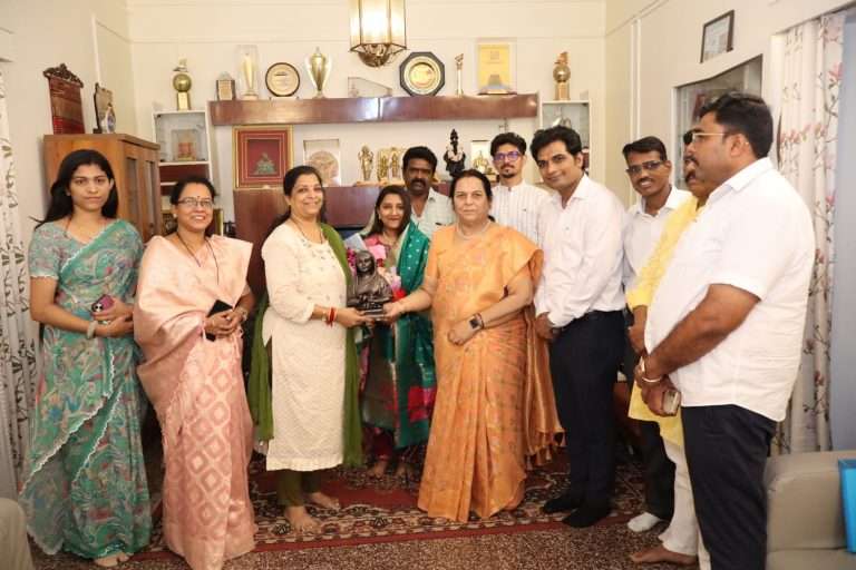 आसावरी संतोष जगदाळे यांनी घेतली उपसभापती डॉ. नीलम गोऱ्हे यांची भेट