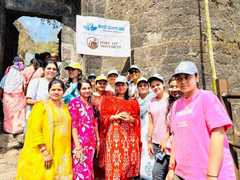 वय फक्त आकडा ठरला; ५ ते ७० वयोगटातील महिलांकडून सिंहगड २.५ तासांत सर