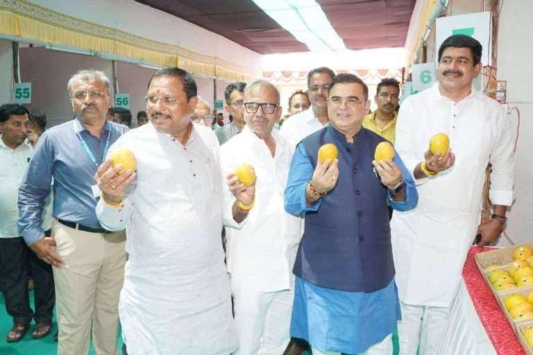 शेतकरी आणि ग्रामीण अर्थव्यवस्था सक्षम करण्याच्या दिशेने राज्य शासन प्रयत्नशील -पणनमंत्री जयकुमार रावल