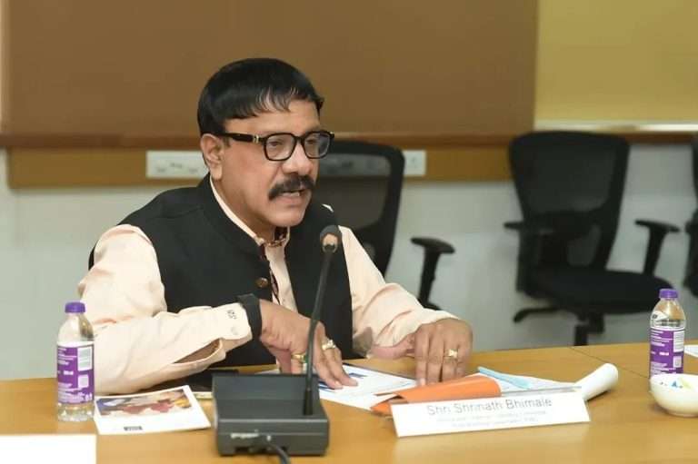 घनकचरा व्यवस्थापनासाठी बीआरसी वाहन खरेदीचा ८.२१ कोटींचा प्रस्तावाला मान्यता