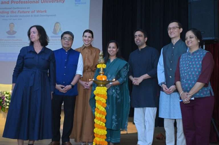 केंद्रीय मंत्री जयंत चौधरी यांच्या हस्ते लिंगभाव समावेशनावरील आशियातील पहिल्या युनेस्को अध्यासनाचे उद्घाटन