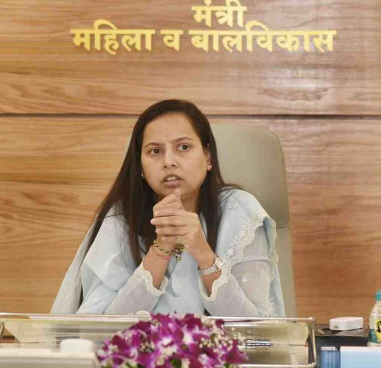 अंगणवाडी सेविका व मदतनीस २ लाख २१ हजार ३२८ पदास मंजुरी – महिला व बालविकास मंत्री आदिती तटकरे यांची माहिती
