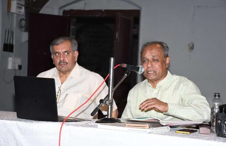 भागवत धर्माला अभिप्रेत असणाऱ्या भक्तीतत्त्वाचे मूर्तिमंत दर्शन म्हणजे न्यायमूर्ती रानडे यांचे जीवन