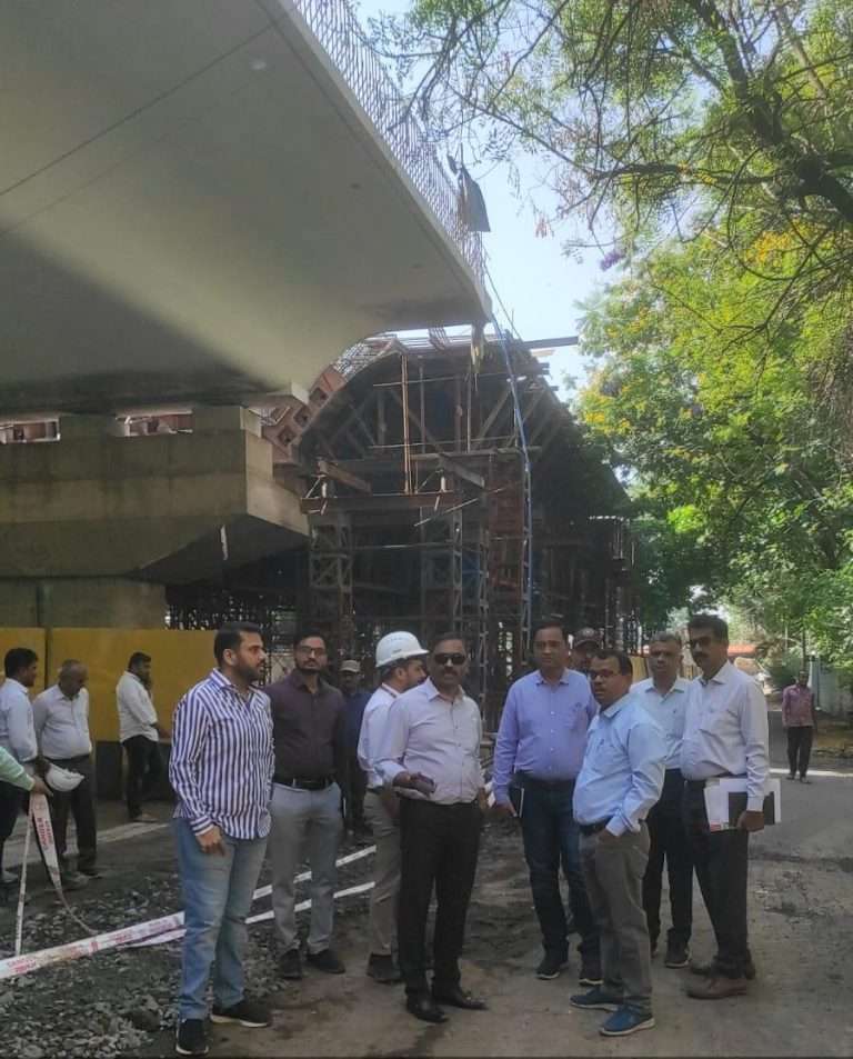 अतिरिक्त आयुक्त दिवटे यांनी उड्डाणपूल व अंडरपास,   प्रकल्पांची केली पाहणी