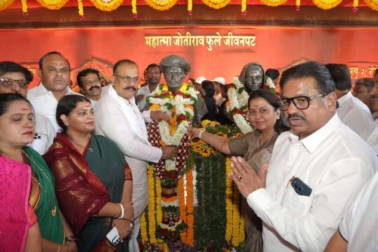 बारामतीतून उमेदवारी अर्ज माघारी घेतला पण पाठिंबा दिलेला नाही; काँग्रेस भूमिकेवर ठाम, अजित पवारांच्या अपघाताच्या चौकशीवर महायुती सरकार गप्प का?