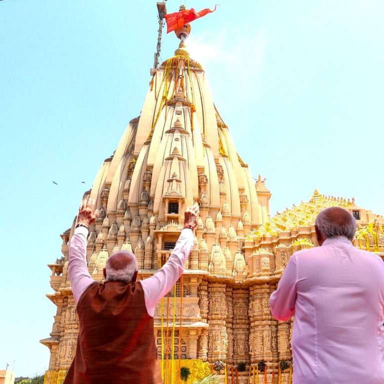 भग्न दगडांपासून अखंड श्रद्धेपर्यंत : सोमनाथची गाथा