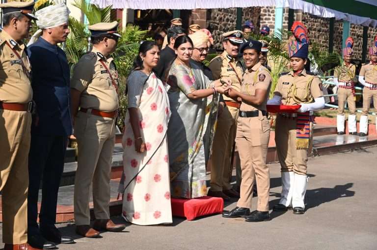 पुण्यात ६७ वा महाराष्ट्र दिन उत्साहात संपन्न