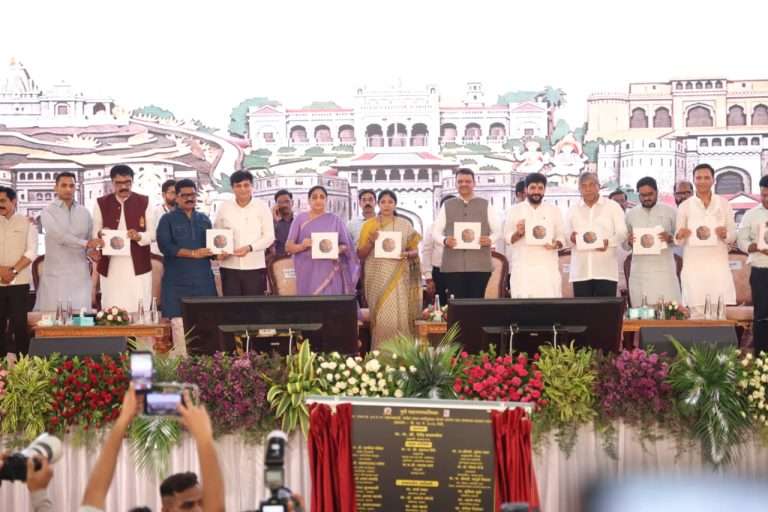 पुण्याला देशातील एक आधुनिकतम शहर म्हणून विकसित करण्याचा राज्य शासनाचा प्रयत्न- मुख्यमंत्री