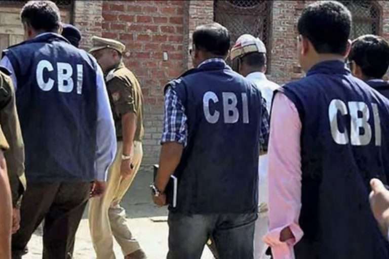 NEET पेपरफुटी – CBI कडून :एक डॉक्टर लातूरचा,अन एक प्राध्यापक पुण्याचा; अशा दोघांना अटक