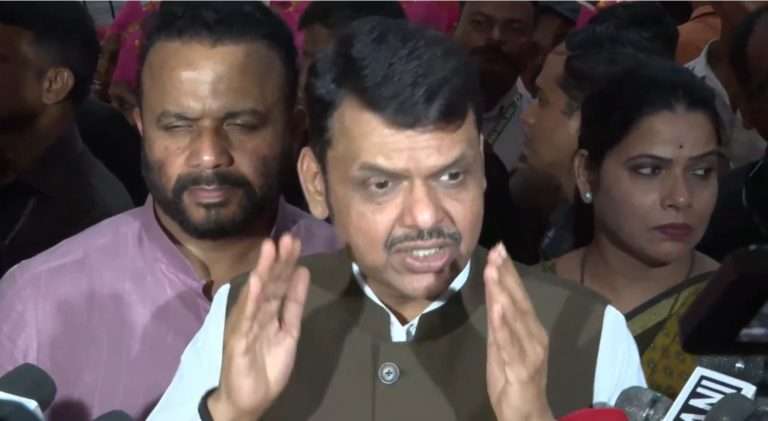 नसरापूर प्रकरण फास्टट्रॅक कोर्टात चालवून आरोपीला मृत्यूदंड होईल याचे पुरेपूर प्रयत्न करू – CM फडणवीस