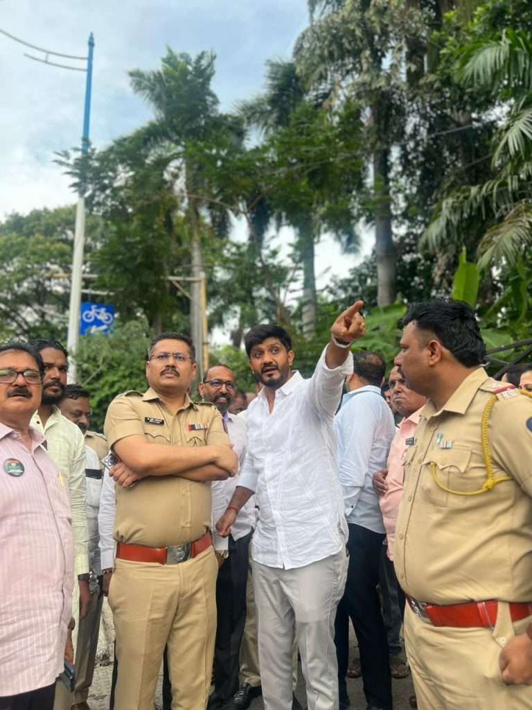आमदार सिद्धार्थ शिरोळे यांच्याकडून बोपोडी, खडकी आणि औंध भागातील वाहतूक कोंडी व अतिक्रमणाची प्रत्यक्ष पाहणी