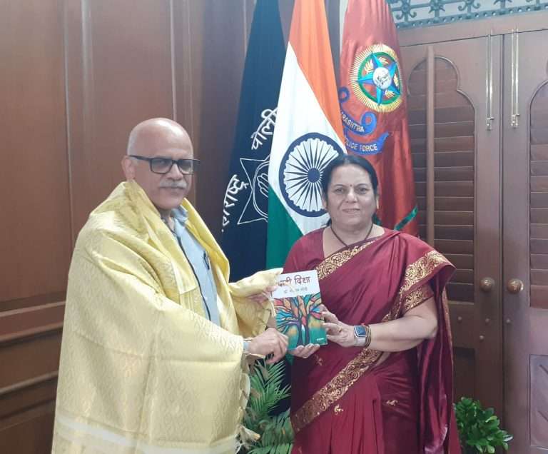 बेकायदेशीर रेव्ह पार्ट्या, अमली पदार्थ विक्री, गर्भलिंग निदान आणि विषारी दारू प्रकरणातील संघटित गुन्हेगारीसंदर्भात शिवसेना नेत्या डॉ. नीलम गोऱ्हे यांनी पोलीस महासंचालक सदानंद दाते यांची घेतली भेट