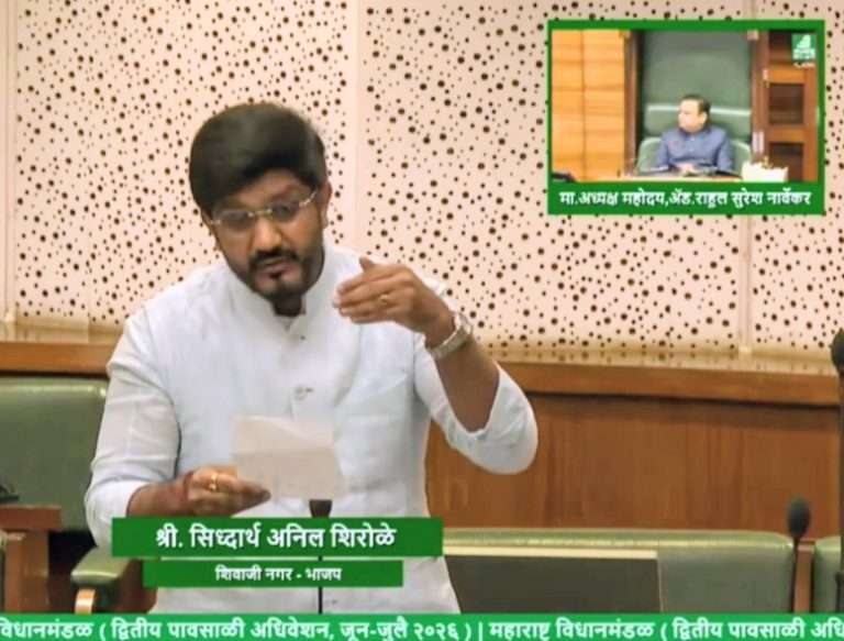 खाजगी ट्रॅव्हल एजंन्सीच्या दलालांची शिवाजीनगर एसटी स्थानकात दहशत
