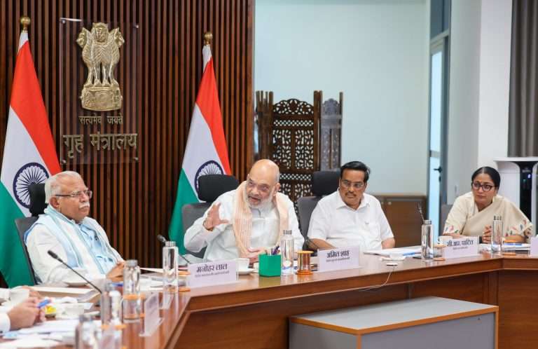 यमुना नदी पुनरुज्जीवनाच्या मुद्द्यावर केंद्रीय गृह आणि सहकार मंत्री अमित शाह यांच्या अध्यक्षतेखाली दिल्लीत आढावा बैठक